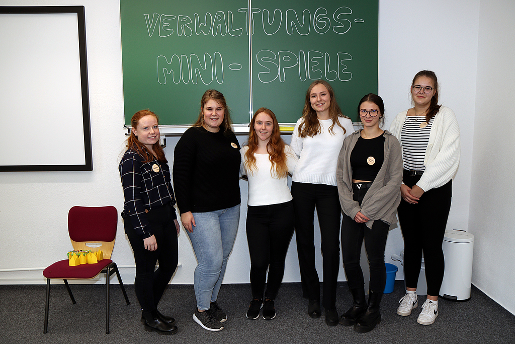 Übersichtsplan Hochschultag 2023 – Gruppenbild Standbetreuer