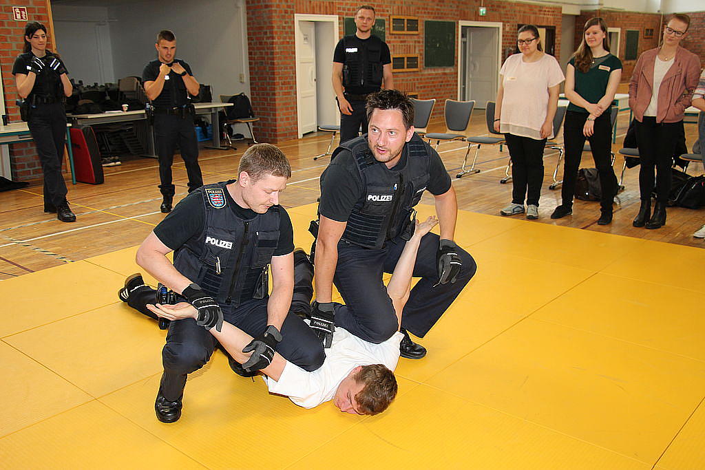Hochschultag Vorführung Polizei