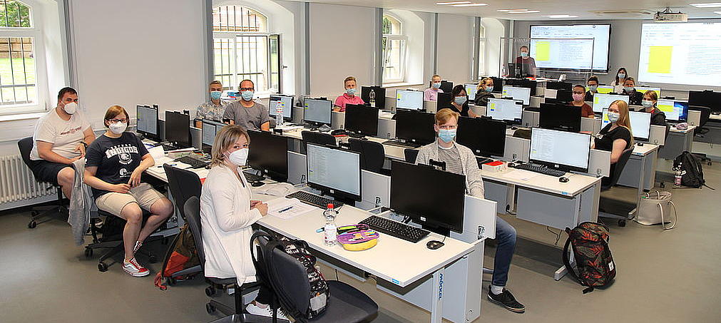 Unterricht im EDV-Lehrsaal