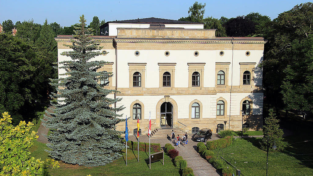 BZ Gotha - Haus 1 im Sommer