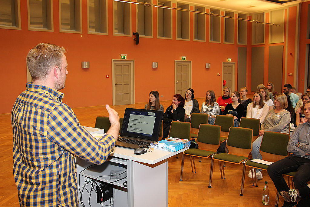 Vortrag Aula Haus 1